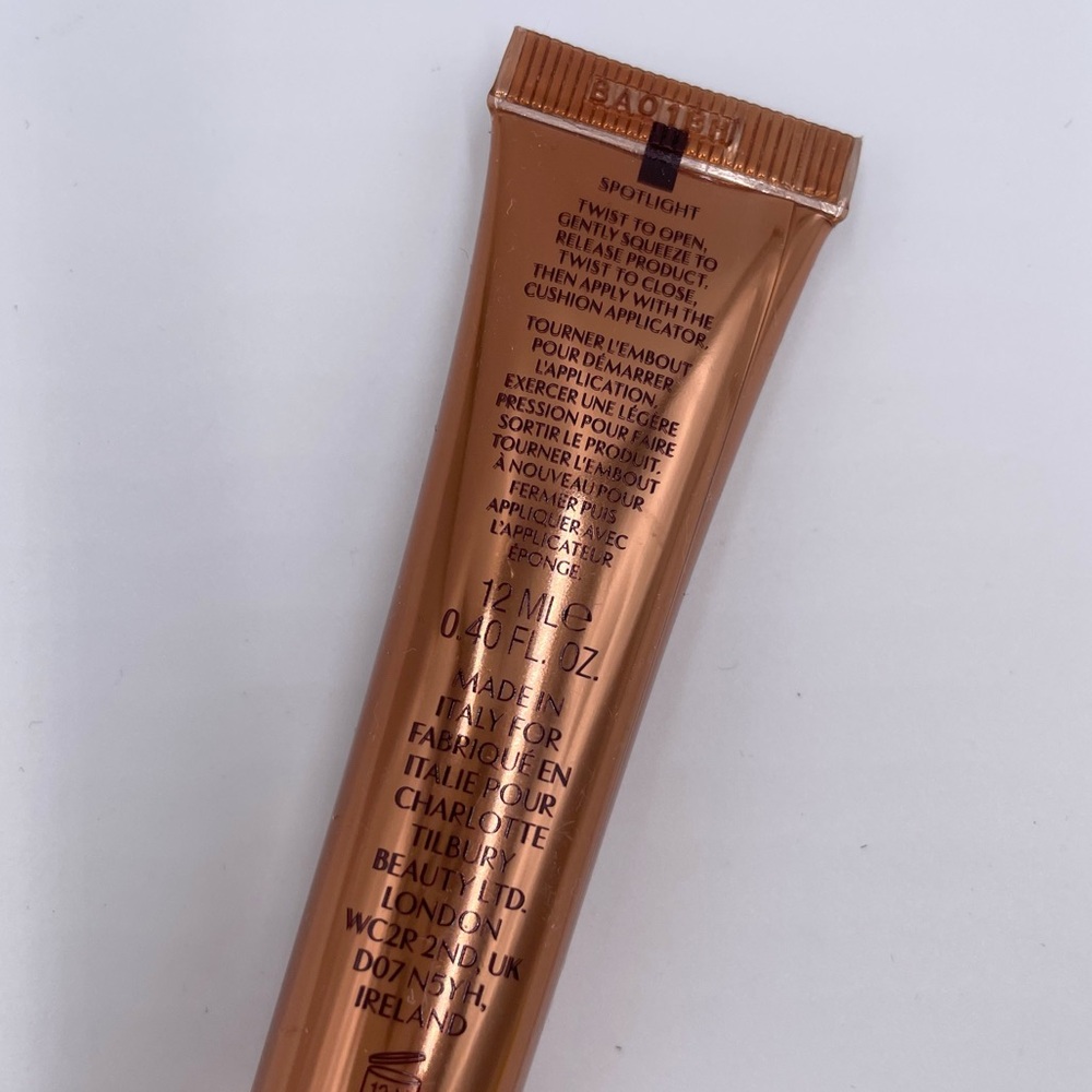 NEW Charlotte Tilbury Beauty Light Wand Easy Highlighter in Spotlight Rose Gold - Picture 6 of 6